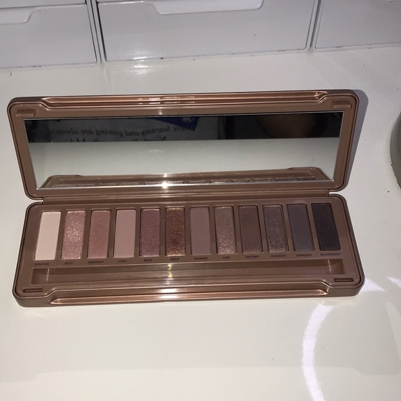 Naked 3 Palette - Picture 3 of 3